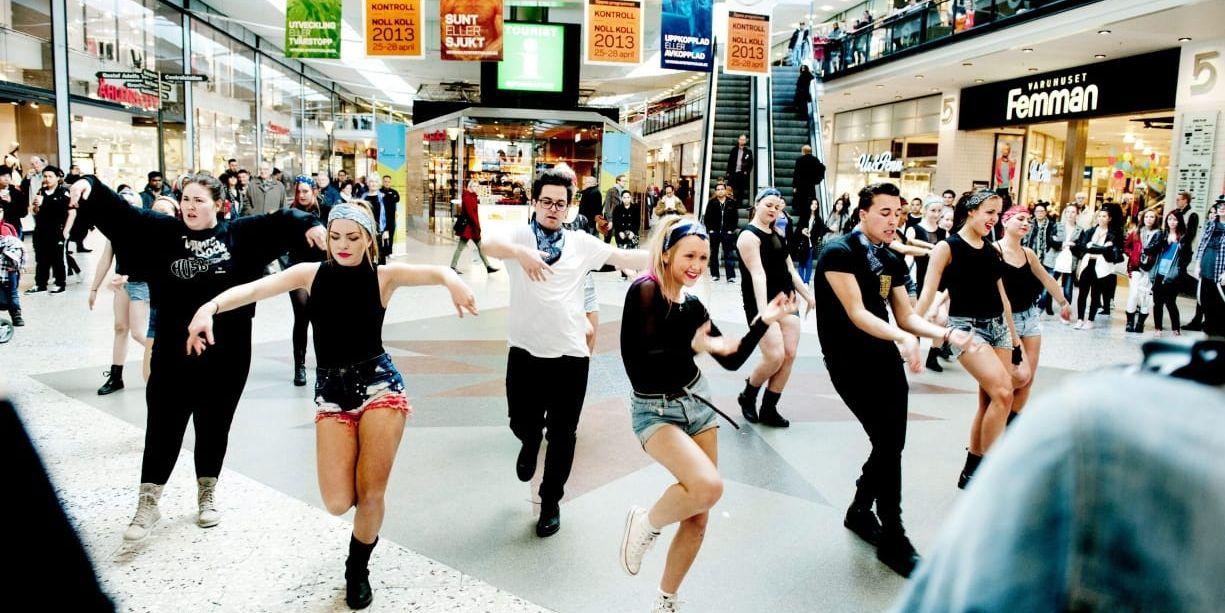 0kBxXUU3EBAlDjeybAyPLUIcvHM8-WIDE